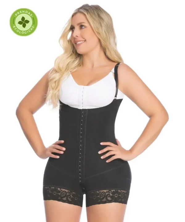 FAJA POSTQUIRÚRGICA CACHETERA CON BROCHES DE AJUSTE Y SOPORTE LUMBAR